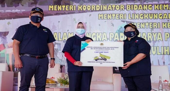 Padat Karya Penanaman Mangrove untuk Pulihkan Ekonomi Nasional