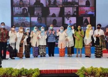 Kemenhub Bersama Dekranas Beri Pelatihan Kewirausahaan bagi Pengerajin di Labuan Bajo