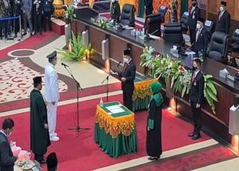 Pesan Tito Dipelantikan Gubernur Aceh Definitif, Nova Iriansyah, Aman dan Kesehatan Sangat Penting