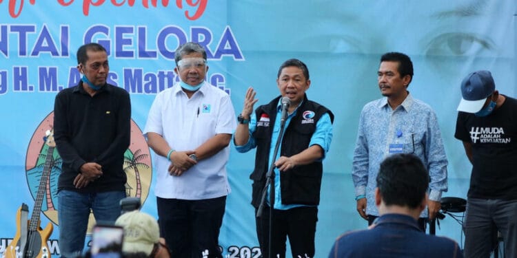 Anis Matta Resmikan Pantai Gelora, Tempat untuk Mengekspresikan Mimpi-mimpi Besar