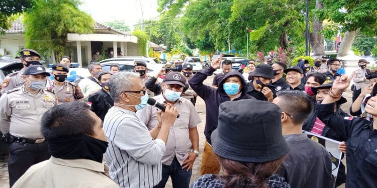 Diduga Sarat Kolusi, LSM KASTA Desak Hasil Tender Proyek Jalan Jalan Bil Mandalika Tiga Dibatalkan