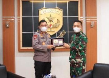 Kapolda Metro Jaya Kunjungi Kodam Jaya Jalin Sinergi Menjaga Ibukota