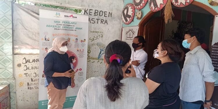 Kemen PPPA Salurkan Paket Pemenuhan Kebutuhan Spesifik Anak