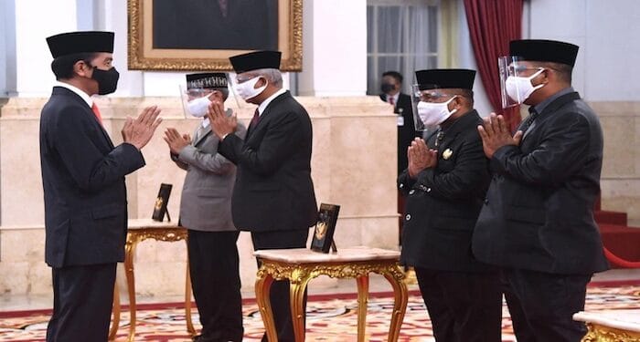 Presiden Jokowi Anugerahkan Gelar Pahlawan Nasional kepada Enam Tokoh