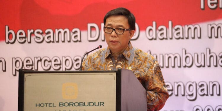 Kemendagri Ingatkan Kepala Daerah dan DPRD tak Buat Perda yang Bebani Masyarakat