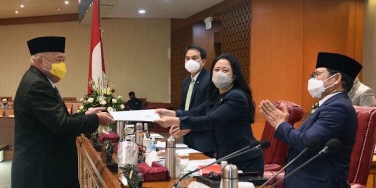 Paripurna DPR Setujui Delapan Calon Anggota DEN