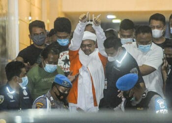 Habib Rizieq Shihab Ditahan Dalam Kasus Kerumunan di Petamburan