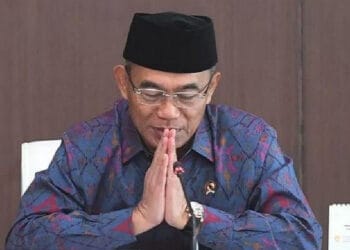 Presiden Jokowi Tunjuk Muhadjir sebagai Plt Mensos Gantikan Juliari Batubara