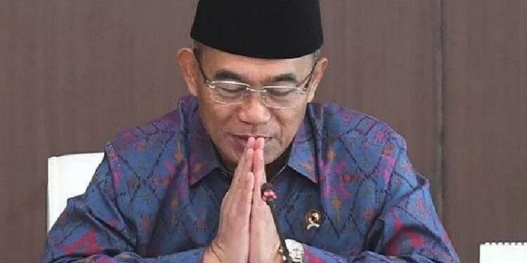 Presiden Jokowi Tunjuk Muhadjir sebagai Plt Mensos Gantikan Juliari Batubara