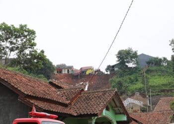 Kepala BNPB Harap Masyarakat Sekitar Cihanjuang Bersedia Direlokasi