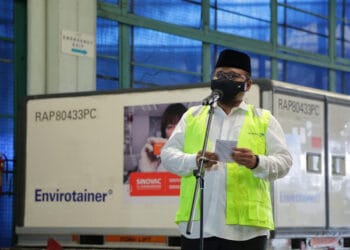 Menag: Halal dan Suci, Jangan Ragu Ikut Vaksinasi Covid-19