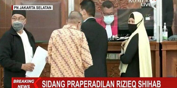 Sidang Perdana Praperadilan, Tim Pengacara Ajukan 7 Permohonan, Hakim Tolak Rizieq Shihab Dihadirkan