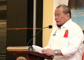 Ketua DPD dan Gubernur Papua Bahas Pembangunan dan PON