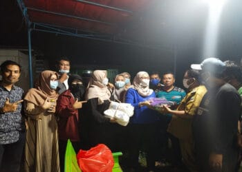 Partai Gelora Gelar Bhakti Gelora Bantu Korban Banjir di Bekasi