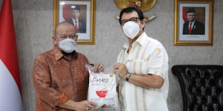 Marak Produk Impor, Ketua DPD RI: Produk Lokal Harus Bersaing di Kancah Global