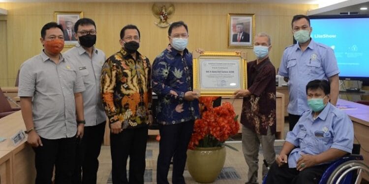 DPR Terima Penghargaan Lingkungan Ramah Disabilitas