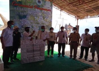 KPKHN Gairahkan Nelayan Milenial Pantai Pandawa Budidaya Karang Hias di Masa Pandemi