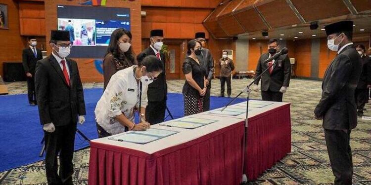 Menparekraf Lantik Pejabat Badan Pelaksana Otorita Pariwisata