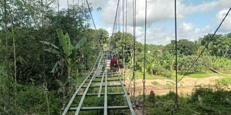UEA Bangun Lagi Jembatan Gantung ‘Indiana Jones’ di Lebak