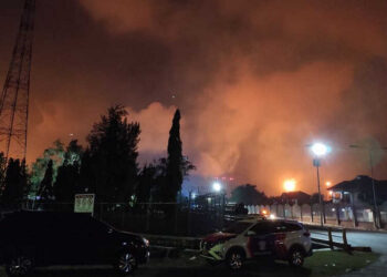 Kilang Balongan Dinihari Tadi Meledak dan Terbakar