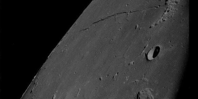 China dan Rusia Sepakat Bikin Markas Bersama di Bulan