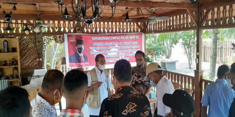 Nono Sampono Ajak Warga Gotong Royong Hadapi Pandemi Covid-19