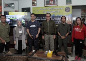 Gelar Ekspedisi 30 Summits Samawe, Menparekraf Berharap Hidupkan Pariwisata Indonesia