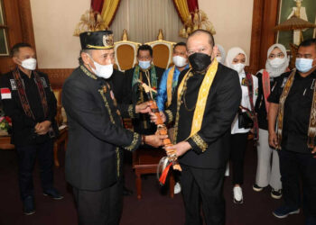 Kunjungi Kesultanan Kukar, Ketua DPD RI Perjuangkan Hari Kebudayaan dan Kongres Raja Nusantara