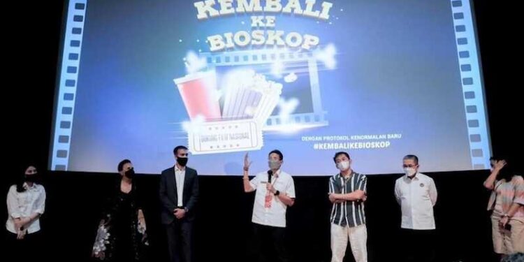 Sandiaga Uno Geliatkan Industri Film dan Kampanye Kembali ke Bioskop