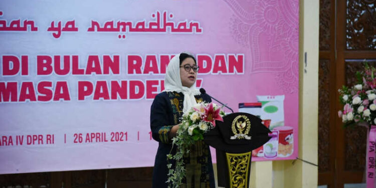 Kenang Jasa Awak KRI Nanggala-402, Puan Minta Seluruh Anggota DPR Kibarkan Bendera Setengah Tiang