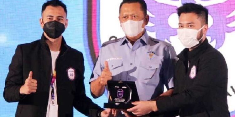 Raffi Perkenalkan Pemain Rans Cilegon FC, Bamsoet: “Dahsyat!”