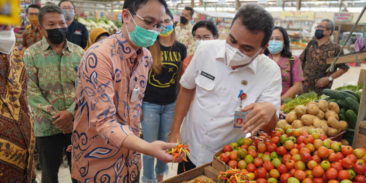 Pastikan Pasokan dan Harga Aman dan Terkendali, Wamendag Kunjungi Sulawesi Utara