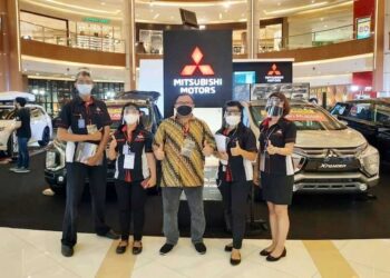 Kemilau Mitsubishi Xpander Cross Rockford Fosgate Black Edition, Jadi Pusat Perhatian Masyarakat di Bekasi