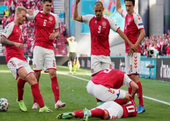Eriksen Pingsan Saat Pertandingan, Denmark Kalah 0-1 dari Finlandia