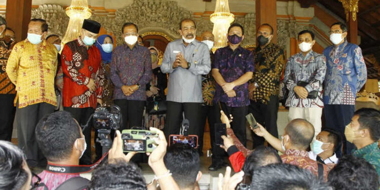 Dukung Fungsi DPD RI Serap Aspirasi, Pemprov Bali Hibahkan Aset untuk Kantor Daerah