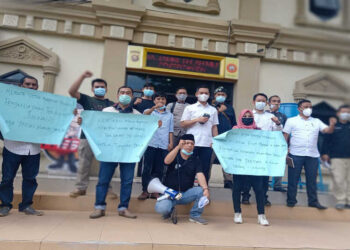 FJJ Gelar Aksi Solidaritas di Polda Jambi Protes Peristiwa Kekerasan Wartawan di Muaro Bungo