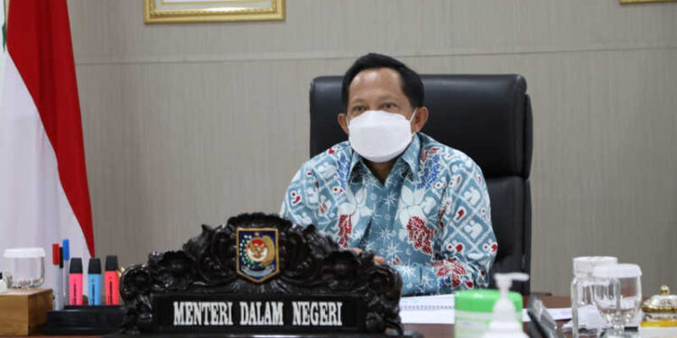 Mendagri Minta Pemerintah Daerah Percepat Realisasi Insentif Bagi Tenaga Kesehatan Daerah