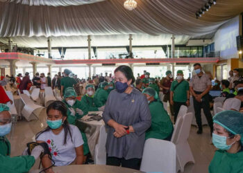 Peringati Hari Bidan Nasional, Puan Nilai Bidan Ujung Tombak Kesehatan Ibu dan Bayi
