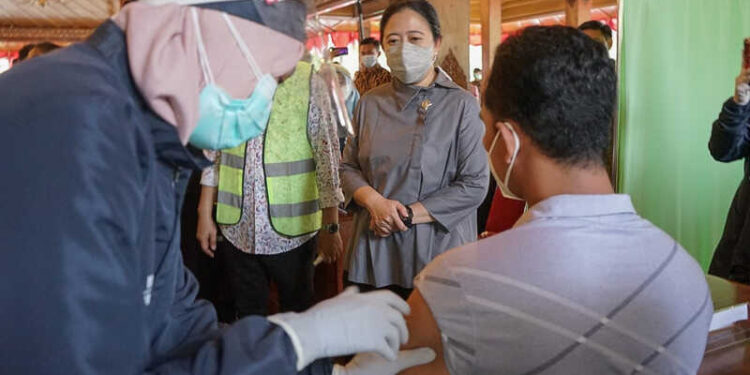 Puan Minta Pemerintah Cegah Kebocoran Data Pribadi Warga Saat Vaksinasi