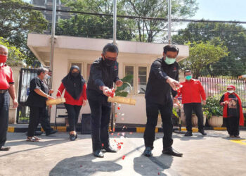 Peringati Kudatuli, PDI Perjuangan Tabur Bunga di Jalan Diponegoro 58