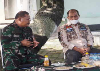 Tinjau Vaksinasi di Ambon, Nono Sampono Ajak Semua Pihak Bersatu Tangani Pandemi