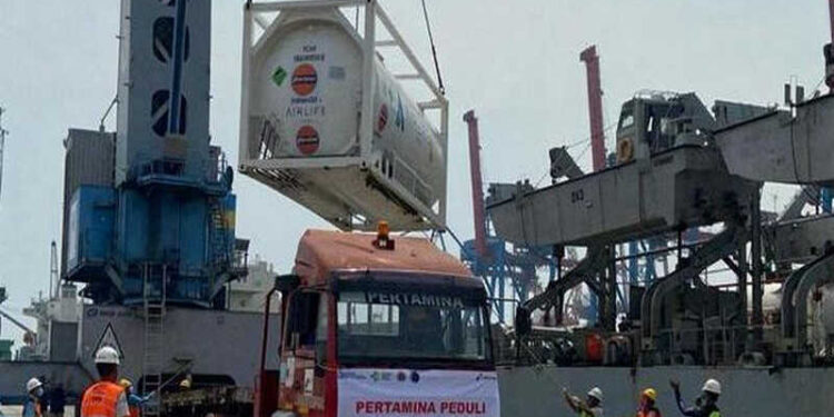 Untuk Tangani Covid-19, India Beri Bantuan Konsentrator dan Oksigen ke Indonesia