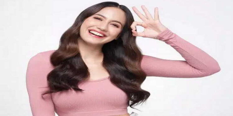 Pesona Pevita Pearce Bikin Mempesona, Kecantikannya Seolah Membius Mata Pria yang Memandangnya