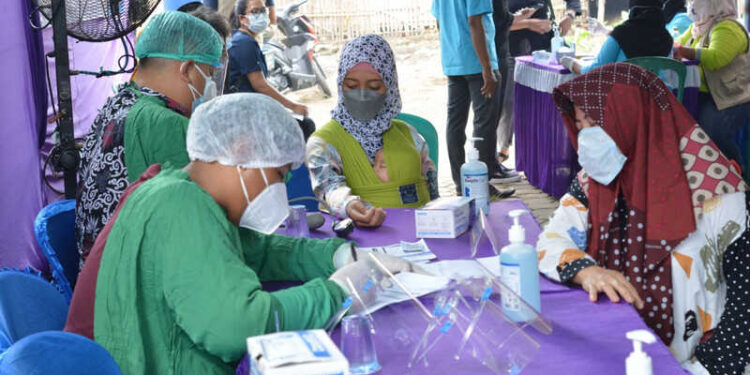 Percepat Kekebalan Komunal, Partai Gelora Kolaborasi Gelar Vaksinasi di Bekasi