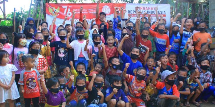 Permata Peduli Gandeng Seruni Pertiwi dan SWI Gelar Peringatan Kemerdekaan di Kampung Legok Nyenang