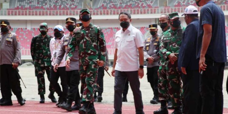 Jelang PON, Menpora Tinjau Stadion Lukas Enembe Jayapura
