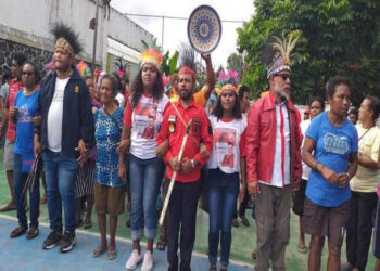 Digugat Perusahaan Sawit, Filep Ajak Semua Pihak Dukung Bupati Sorong