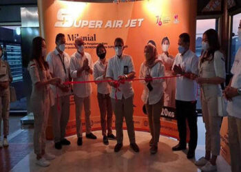 Super Air Jet Terbang Perdana ke Medan dan Batam