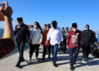 LaNyalla dan Anggota DPD RI Sub Wilayah Barat II Kunjungi Pulau Untung Jawa