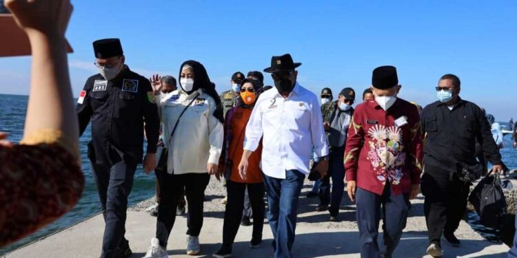 LaNyalla dan Anggota DPD RI Sub Wilayah Barat II Kunjungi Pulau Untung Jawa